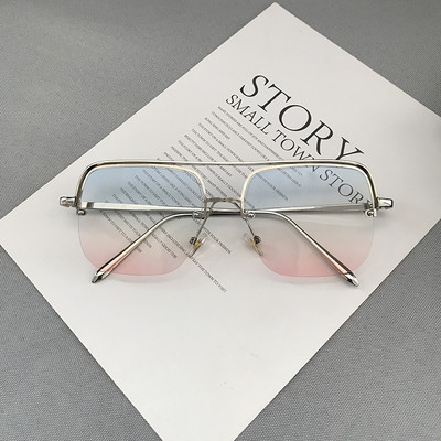 Elegantas sieviešu brilles ar plānu metāla rāmi