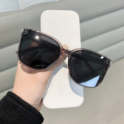 Sieviešu ikdienas brilles ar krāsainu rāmi