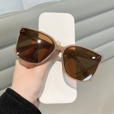 Sieviešu ikdienas brilles ar krāsainu rāmi