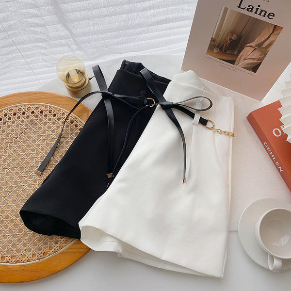 Pantaloni scurți model nou cu model lat cu centură