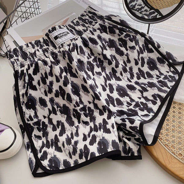 Къси панталони широк модел с ластична талия