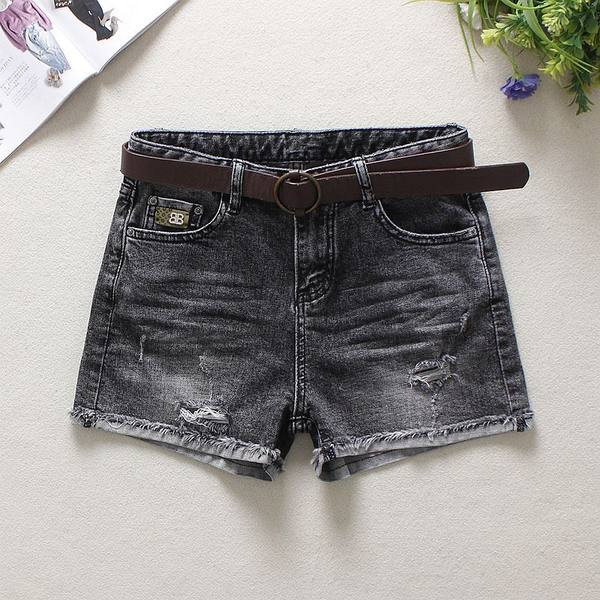 Дамски модерни къси дънкови панталони със скъсани мотиви