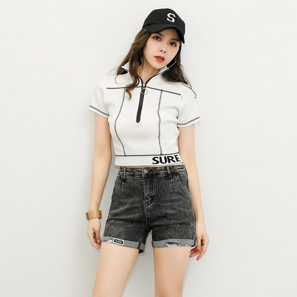 Pantaloni scurti eleganti de dama cu talie inalta