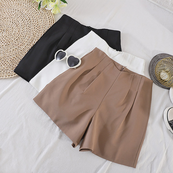 Sieviešu šorti ar augstu vidukli un rāvējslēdzēju trīs krāsās