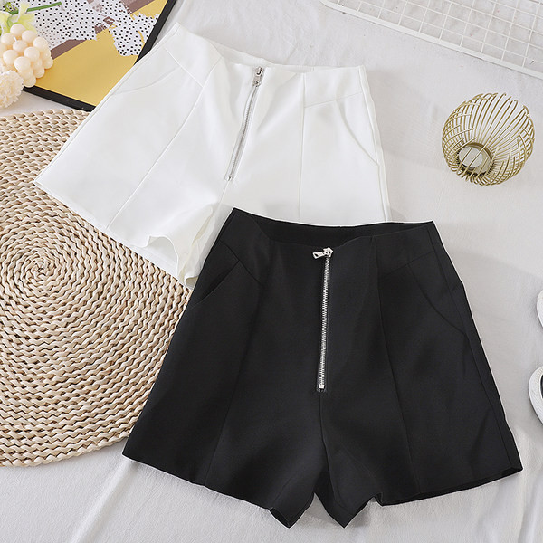 Sieviešu šorti ar rāvējslēdzēju divās krāsās