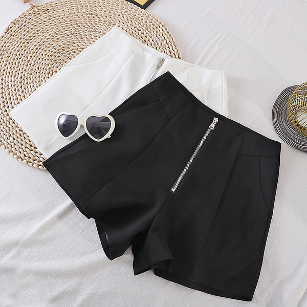 Sieviešu šorti ar rāvējslēdzēju divās krāsās