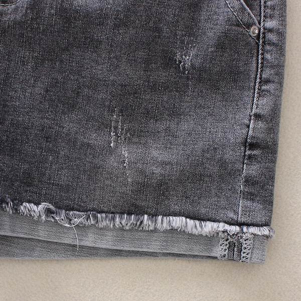 Sieviešu ikdienas šorti ar saitēm