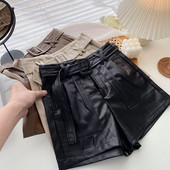 Pantaloni scurți la modă din piele ecologică