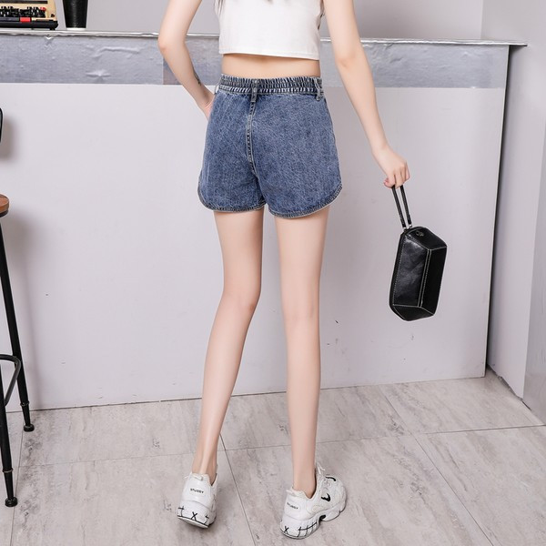 Pantaloni scurți casual de damă cu talie înaltă