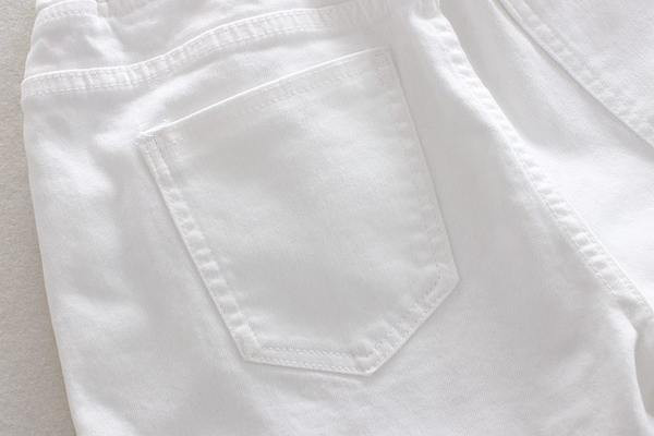 Pantaloni scurti de dama model uni cu cravate