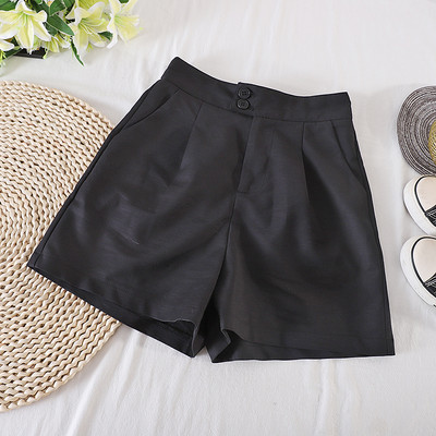 Къси дамски панталони в три цвята с копчета