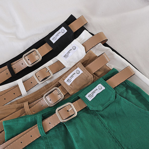 Pantaloni casual cu buzunare si curea