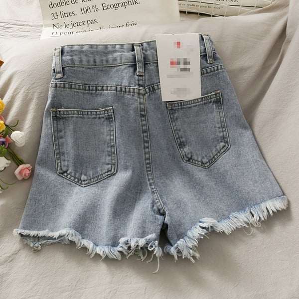 Sieviešu džinsa šorti ar metāla ķēdītēm