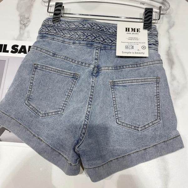 Īsi džinsi ar pogām un augstu vidukli - sievietēm