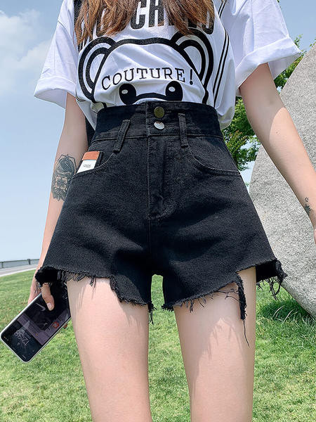 Sieviešu šorti ar augstu vidukli un uzrakstu uz kabatas