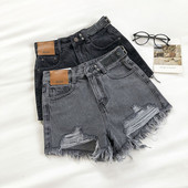 Модерни къси дънки със скъсани мотиви и цип