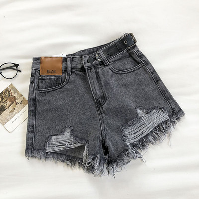 Модерни къси дънки със скъсани мотиви и цип