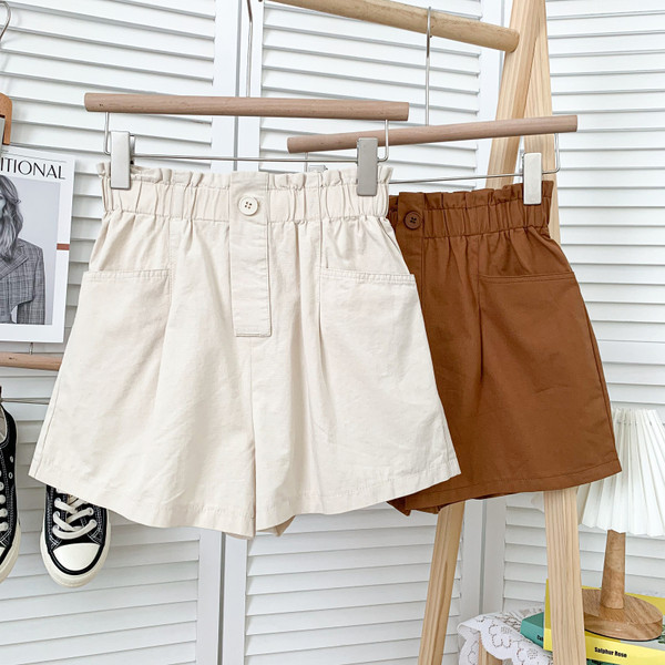 Ikdienas sieviešu šorti ar kabatām un elastīgu jostasvietu