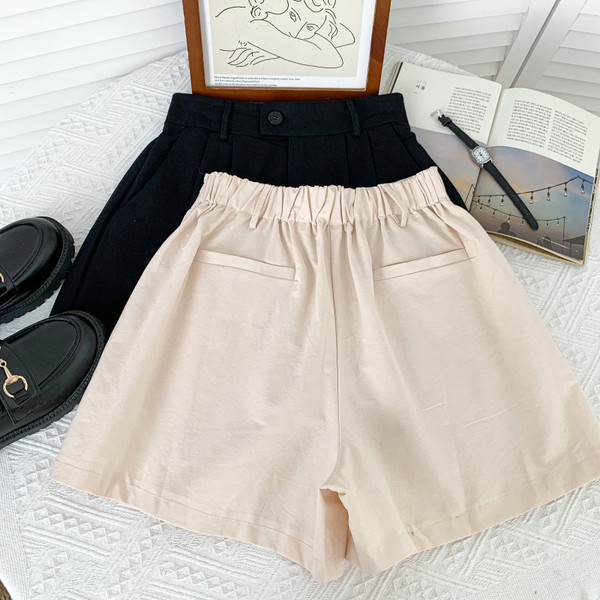 Model larg de pantaloni scurti de dama cu talie inalta in mai multe culori