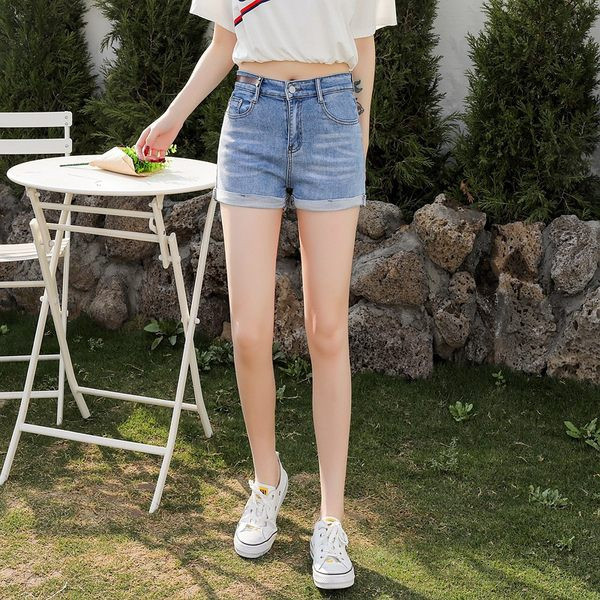 Sieviešu ikdienas šorti vienkāršs modelis ar augstu vidukli