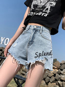 Pantaloni scurți de damă din denim cu inscripție