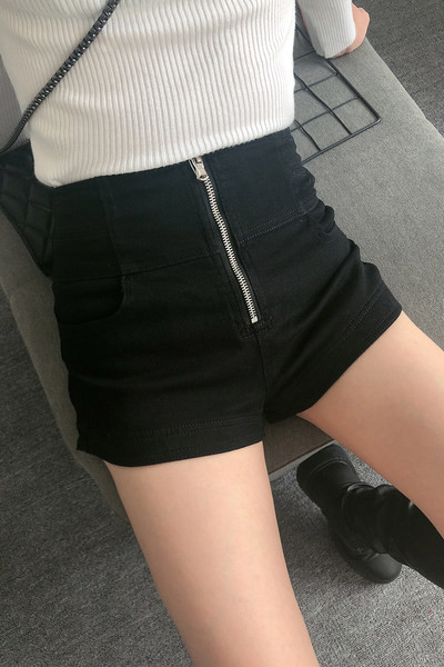 Aktuālie sieviešu šorti ar augstu vidukli un rāvējslēdzēju