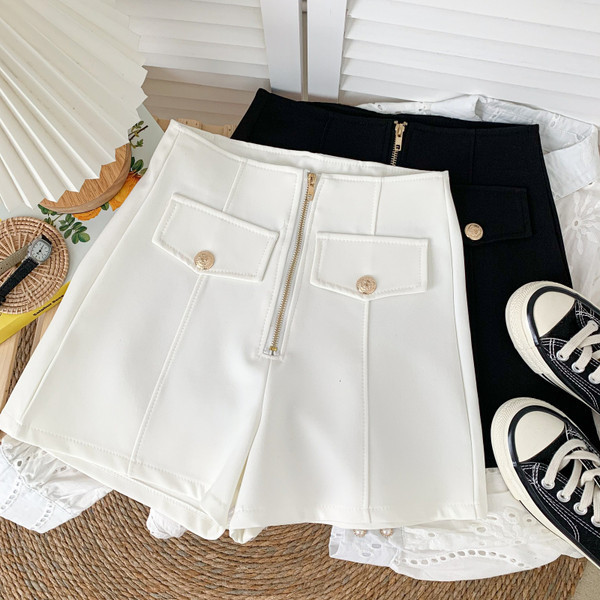 Ikdienas šorti ar rāvējslēdzēju vairākās krāsās