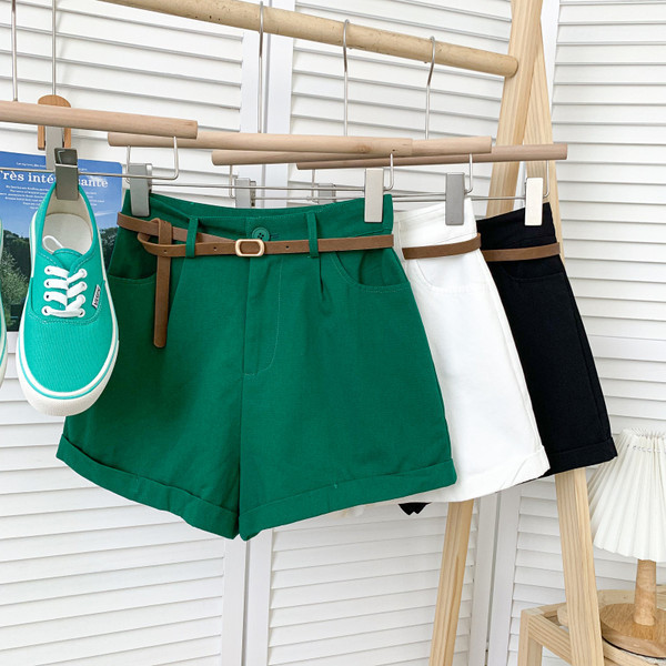 Sieviešu šorti ar kabatām - vairākās krāsās