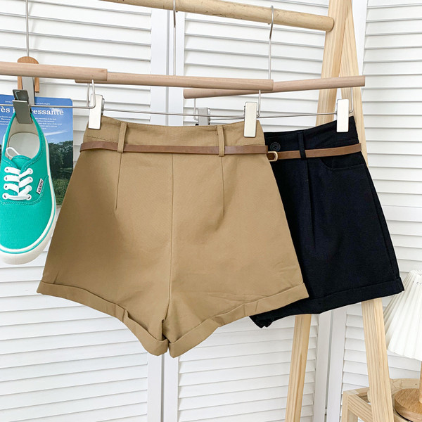 Sieviešu šorti ar kabatām - vairākās krāsās
