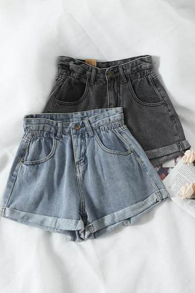 Blugi scurti cu model elastic pe talie