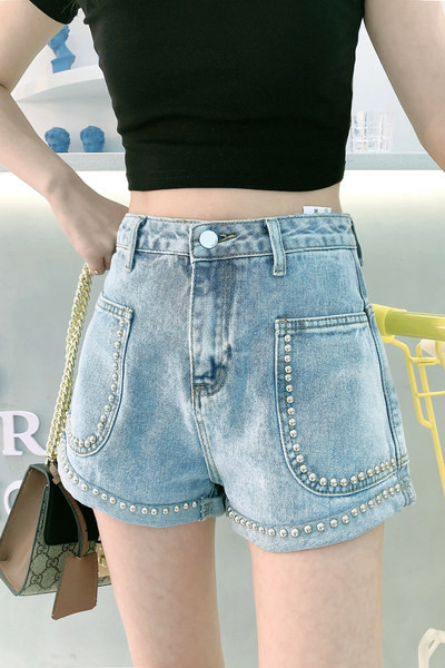 Pantaloni scurti eleganti de dama cu talie inalta si perle decorative