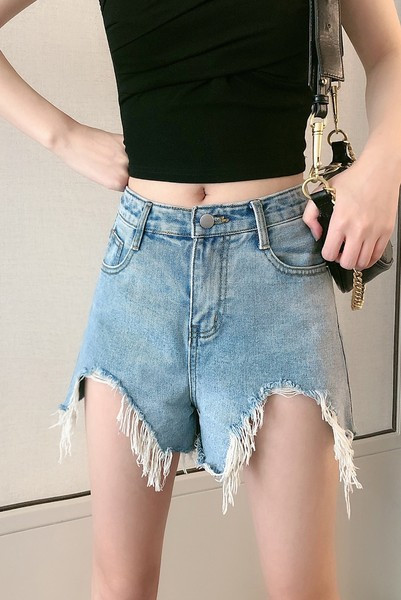 Дамски ежедневни къси панталони с висока талия и скъсани мотиви