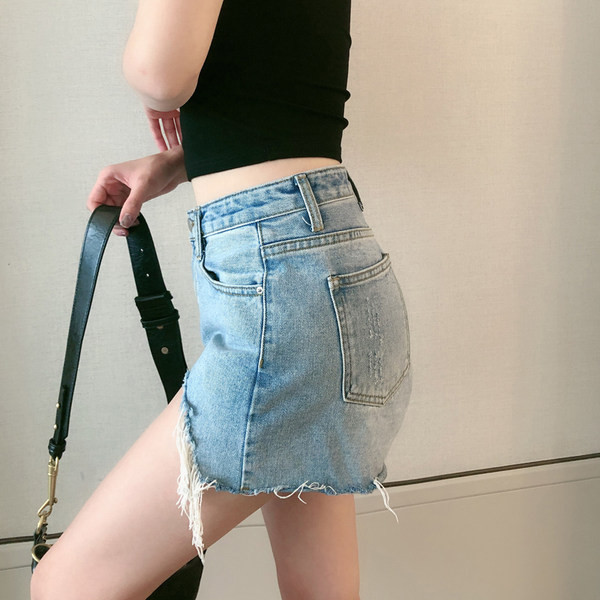 Дамски ежедневни къси панталони с висока талия и скъсани мотиви