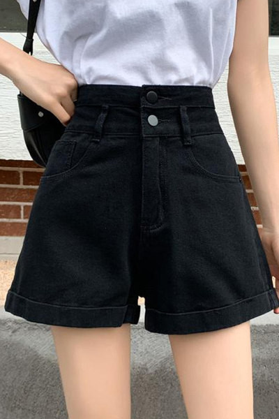 Pantaloni scurți moderni cu talie înaltă - în trei culori