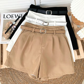 Jauns sieviešu šortu modelis - ar jostiņu un augstu vidukli