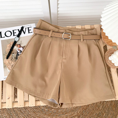 Jauns sieviešu šortu modelis - ar jostiņu un augstu vidukli