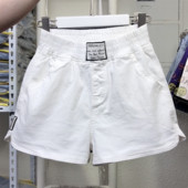 Sieviešu šortu ikdienas modelis