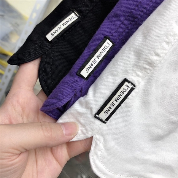 Sieviešu šortu ikdienas modelis