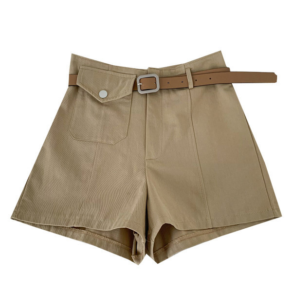 Model nou de pantaloni scurti de dama cu buzunar si curea