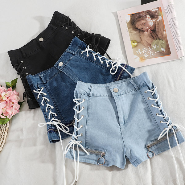 Pantaloni scurți din denim cu cravate și talie înaltă