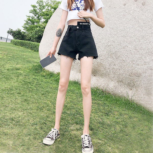 Sieviešu plati džinsa šorti ar uzrakstu