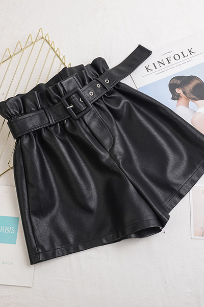 Sieviešu šorti no eko ādas