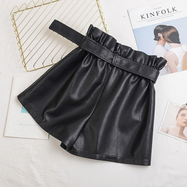 Sieviešu šorti no eko ādas