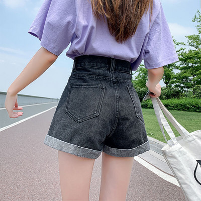 Sieviešu plati džinsa šorti ar metāla elementu pie jostas