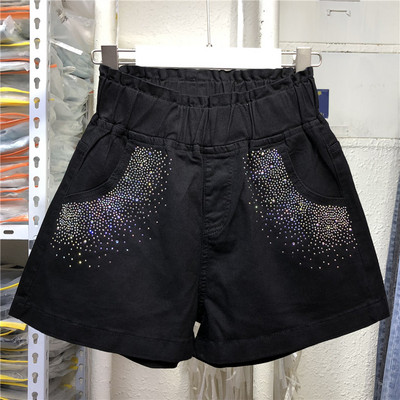 Sieviešu šorti ar augstu vidukli platu modeli