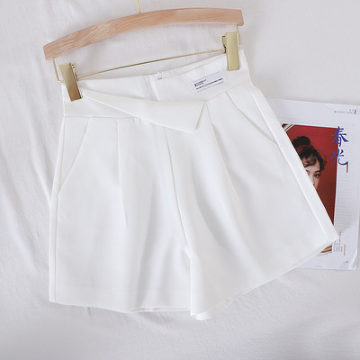 Pantaloni scurți cu buzunare și talie înaltă - trei culori