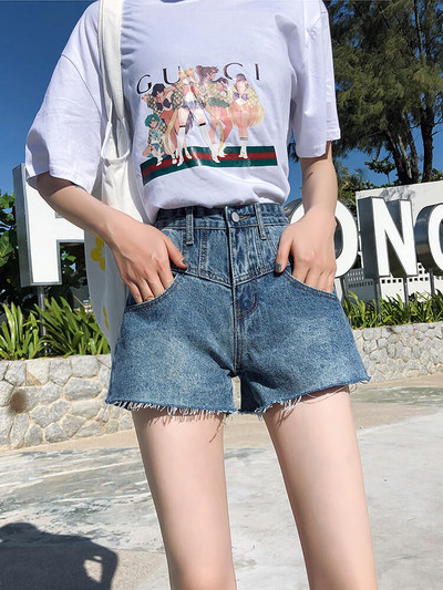 Sieviešu džinsa šortu modelis ar kabatām