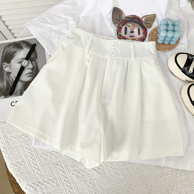 Jauns sieviešu šortu modelis - ar kabatām un augstu vidukli