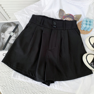 Jauns sieviešu šortu modelis - ar kabatām un augstu vidukli