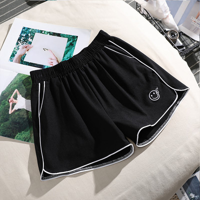 Pantaloni scurti sport de dama cu margini si broderii